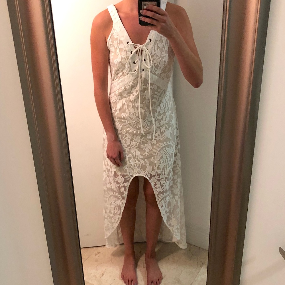 NEVER WORN White Lace High Low Maxi Dress
